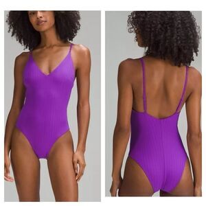 LULULEMON V-NECK RIBBED ONE PIECE SWIM SUIT NWT